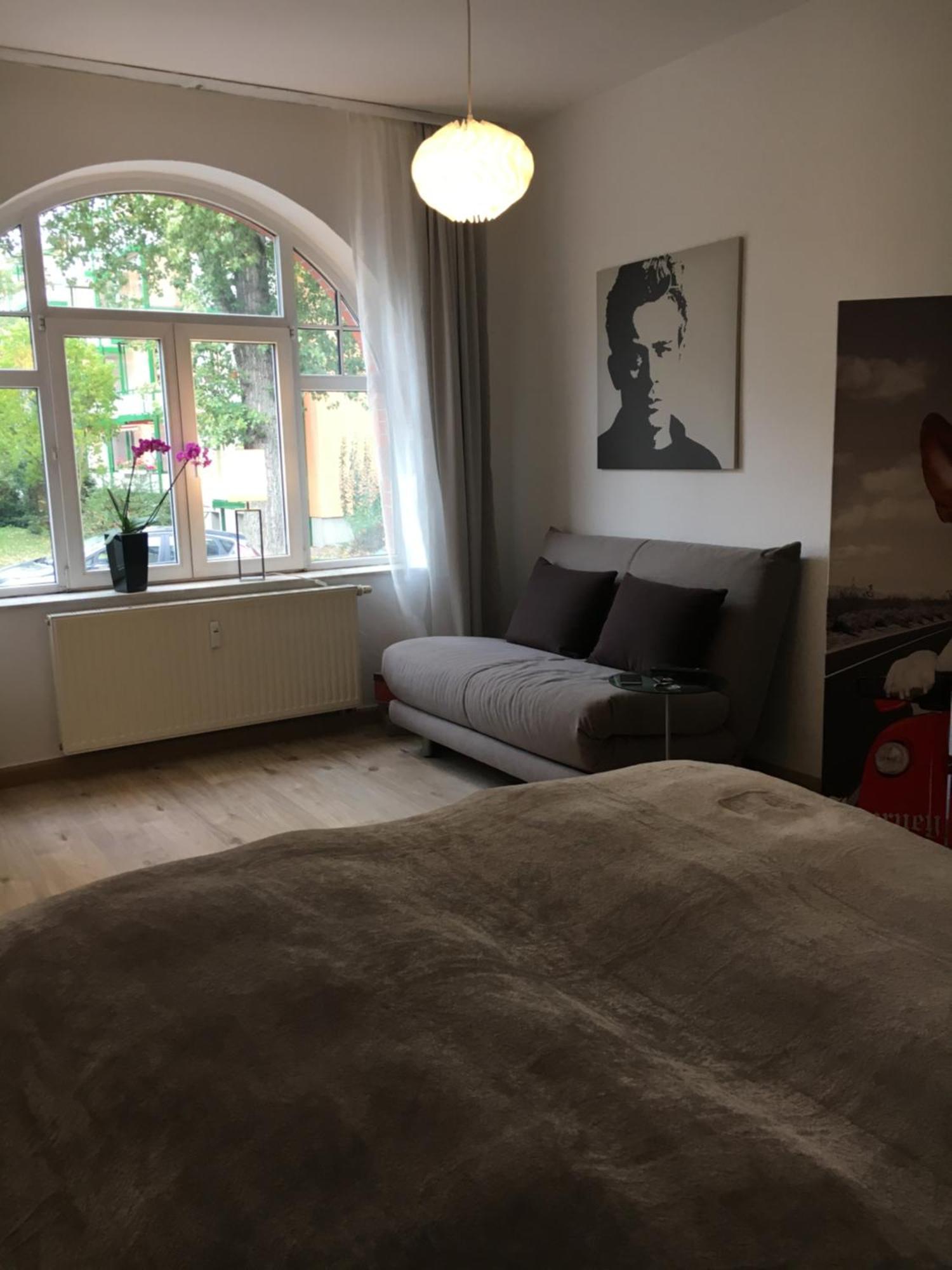 Gemuetliche Ferienwohnung Im Erdgeschoss- Jenaer Strasse แอร์ฟวร์ท ภายนอก รูปภาพ