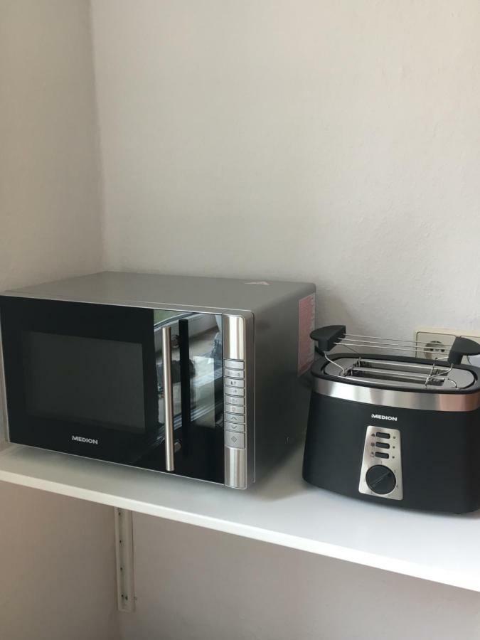 Gemuetliche Ferienwohnung Im Erdgeschoss- Jenaer Strasse แอร์ฟวร์ท ภายนอก รูปภาพ